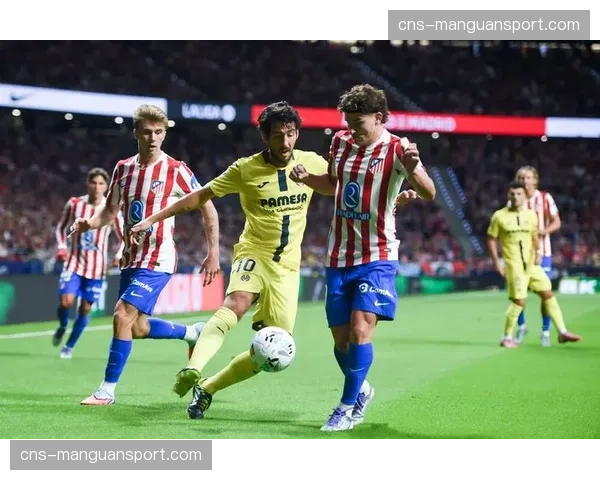 独家专访比利亚雷亚尔主帅:谈球队构建进攻体系时对“有效控球”的重新定义 独家专访比利亚雷亚尔主帅:谈球队构建进攻体系时对“有效控球”的重新定义