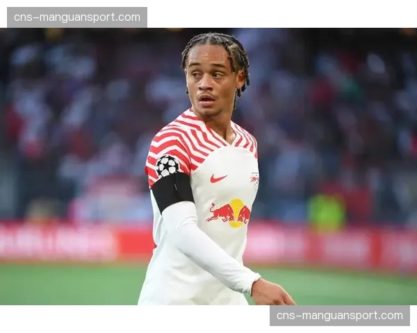 深度复盘:数据解析哈维-西蒙斯如何以一己之力盘活莱比锡中场 深度复盘:数据解析哈维-西蒙斯如何以一己之力盘活莱比锡中场